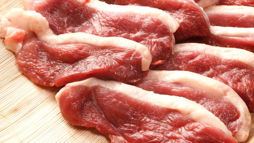 Mięso z kaczki zawiera sporo tłuszczu