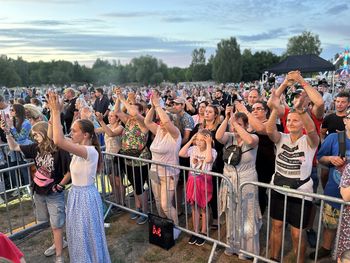 Dni Tomaszowa 2025. Kto i kiedy wystąpi? Co w programie? Zobacz zdjęcia tomaszowskiej publiczności z ubiegłorocznego święta miasta