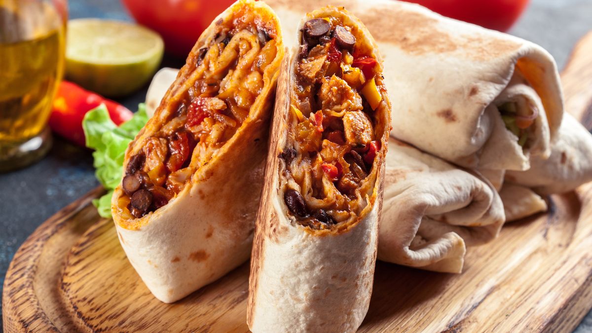 Burrito. Meksykańska przekąska, którą łatwo wyczarujesz w domu