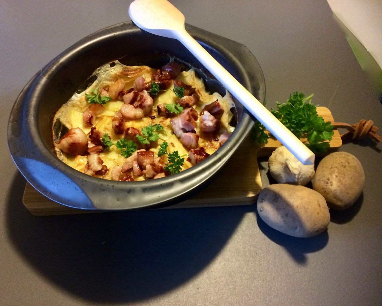 Ziemniaki gratin z boczkiem. Kultowy przepis Julii Child