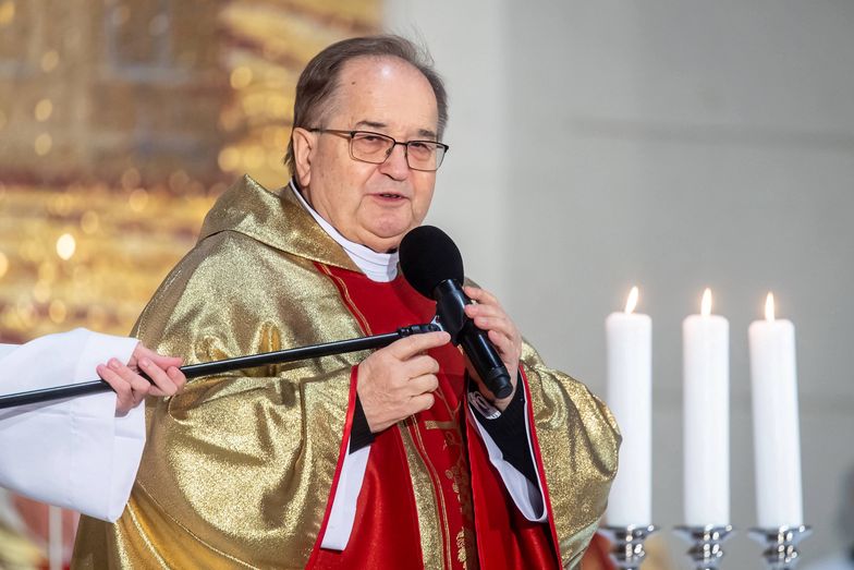 Akcja #SzczepimySię. Pieniądze z niej trafiły do Fundacji Lux Veritatis, założonej przez o. Tadeusza Rydzyka.