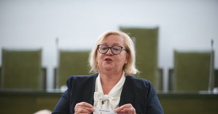 Policja pilnowała posiedzenia. Prezes Manowska wylosowała nazwiska
