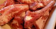 Surowe żeberka wieprzowe bez kości (mięso i tłuszcz)
