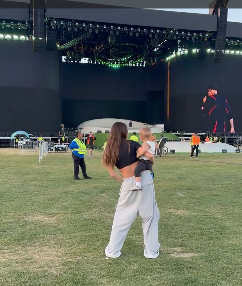 Tak Hailey Bieber dopingowała męża na próbie do Coachelli