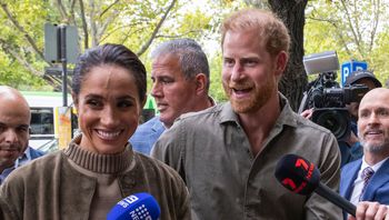 Meghan Markle i książę Harry DZIŚ WRACAJĄ do Wielkiej Brytanii!
