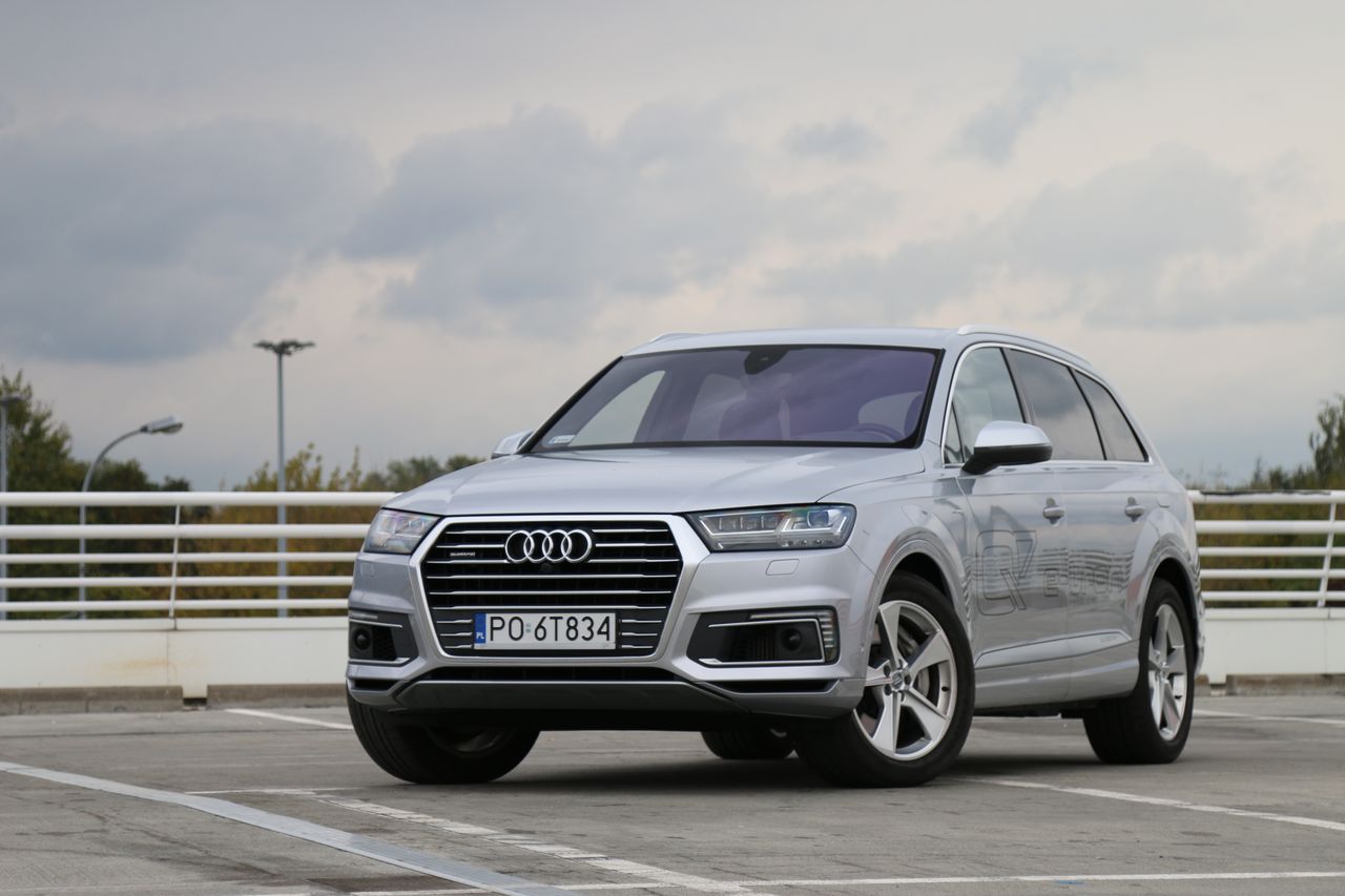 Test Audi Q7 e-tron: do zakupu nawet ponad 80 tysięcy zł w prezencie