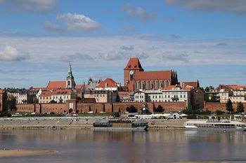 Pogoda w Toruniu. Prognoza na sobotę 6 czerwca. Słonecznie, wieczorem możliwe opady