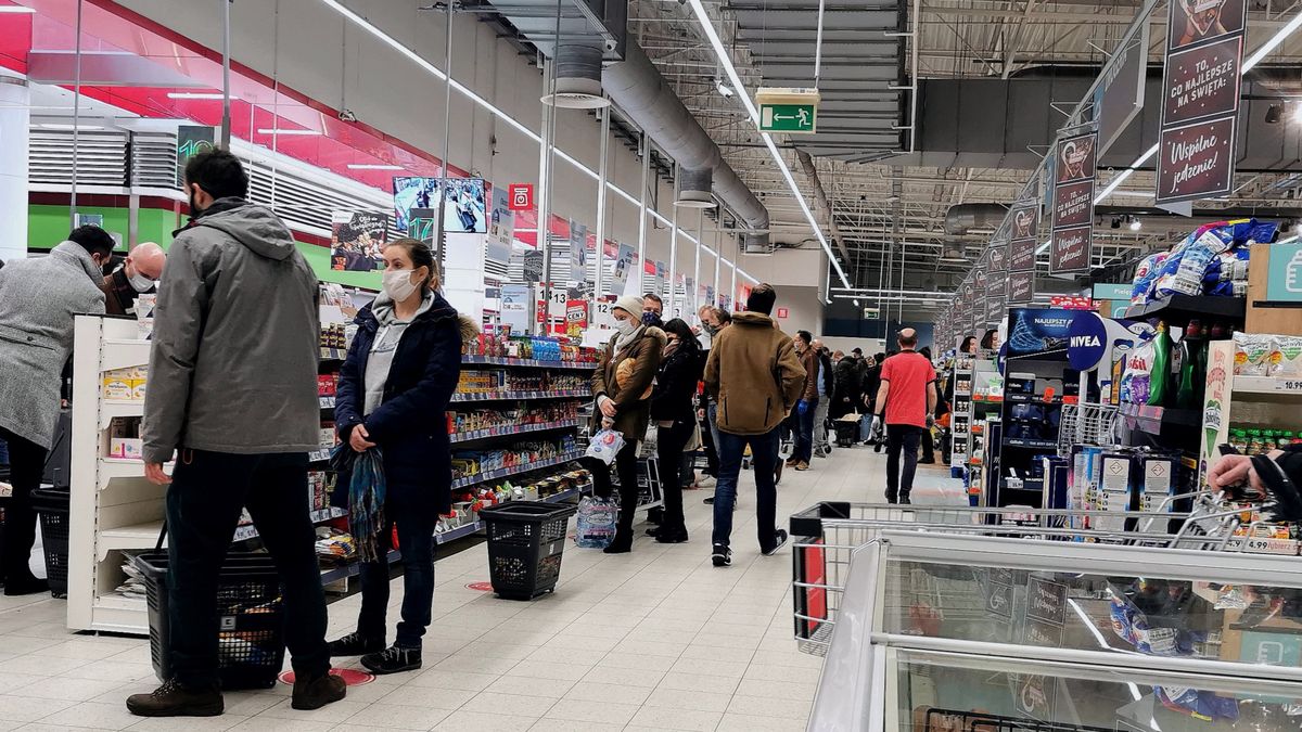 Niedziele handlowe w 2020 i 2021 roku. Czy w niedzielę 27 grudnia zrobimy zakupy? 