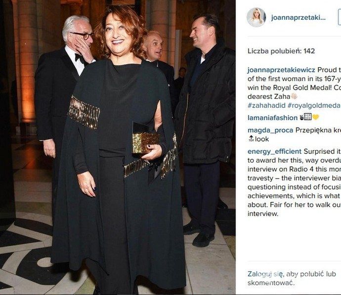 Zaha Hadid w kreacji La Mania (fot. Instagram)