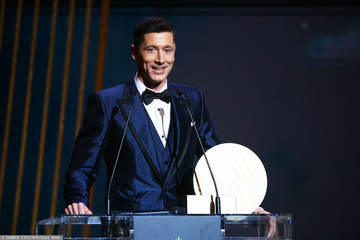 Robert Lewandowski najlepszym napastnikiem roku 2021