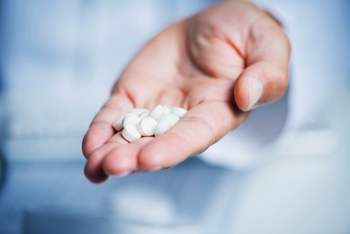 Naukowcy zaobserwowali, że stosowanie ibuprofenu może powodować cięższy przebieg zakażenia u chorych z Covid-19