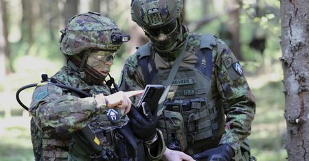 Wyślą swoje wojska na Ukrainę? Kolejny kraj pali się do pomocy