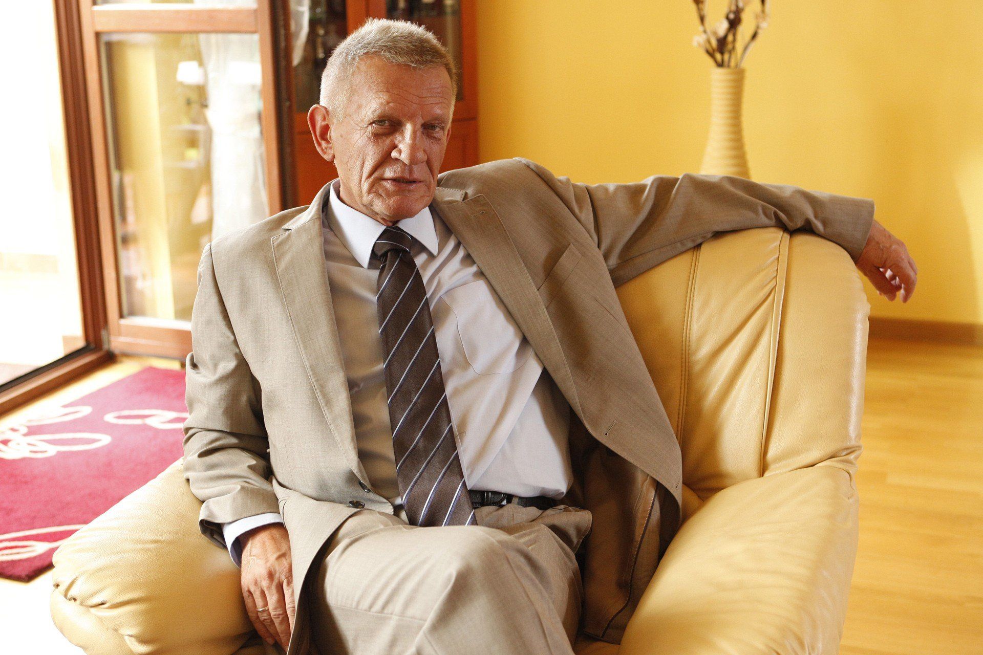 Bronisław Cieślak na planie serialu &#34;Malanowski i partnerzy&#34;, 2010 rok