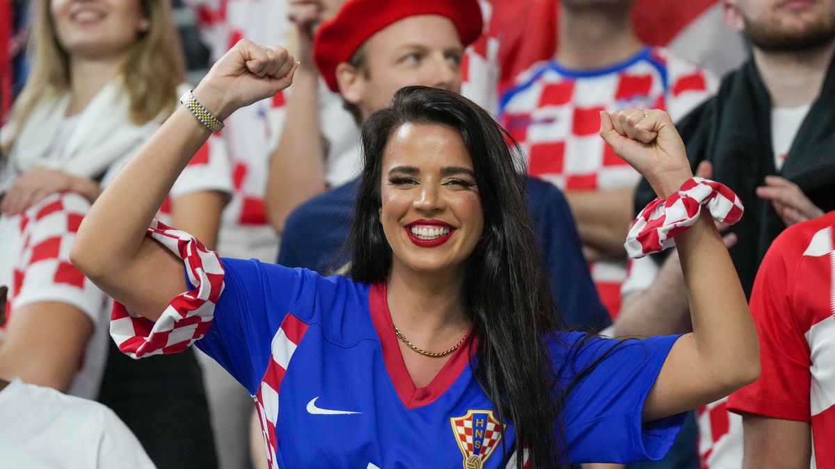 KHALIFA INTERNATIONAL STADIUM, QATAR - 2022/12/17: Miss Croatia Ivana Knoll seen during the FIFA World Cup Qatar 2022 Match for 3rd place between Croatia and Morocco at Khalifa International Stadium. 
Final score: Croatia 2:1 Morocco. (Photo by Grzegorz Wajda/SOPA Images/LightRocket via Getty Images)
