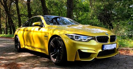 W Gliwicach ukradli żółte BMW M4. Na znalazcę czeka nagroda