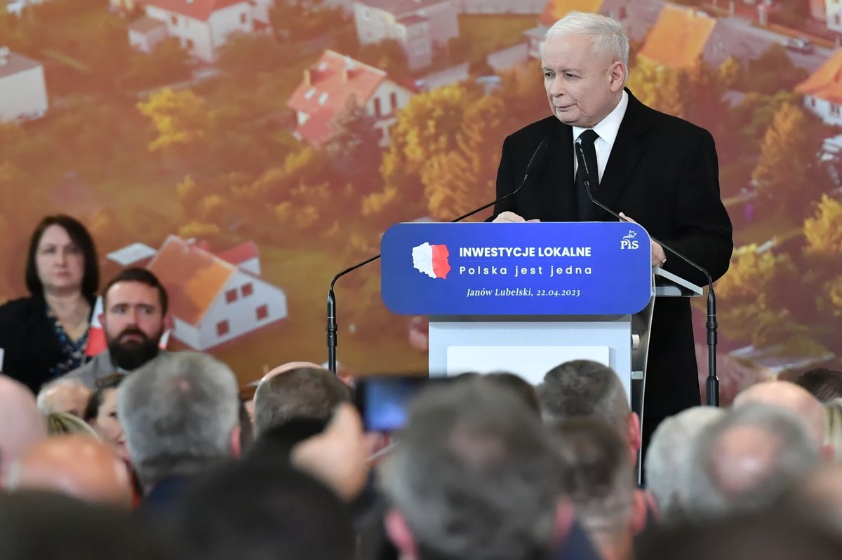 Prezes PiS Jarosław Kaczyński w sobotę spotkał się z wyborcami w Janowie Lubelskim