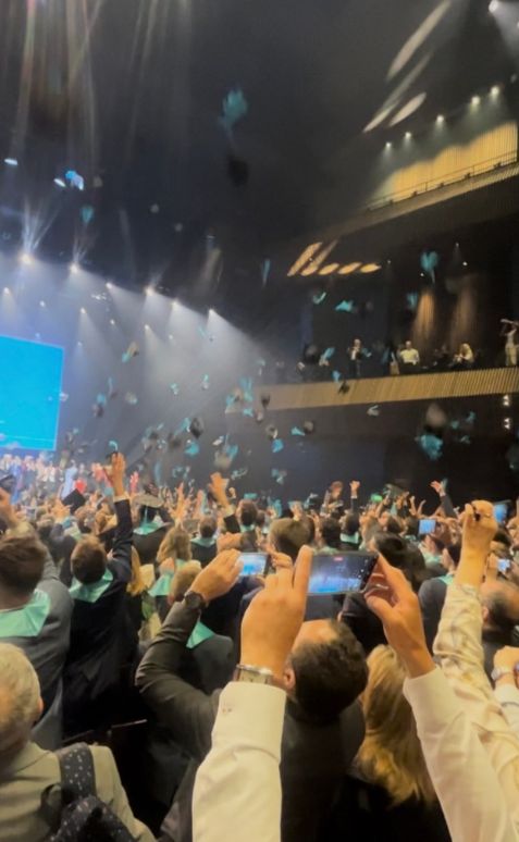 Aneta Kręglicka chwali się dorosłym synem. Aleksander studiował w Paryżu