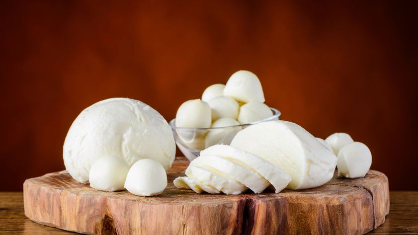 Mozzarella z pełnego mleka o niskiej wilgotności