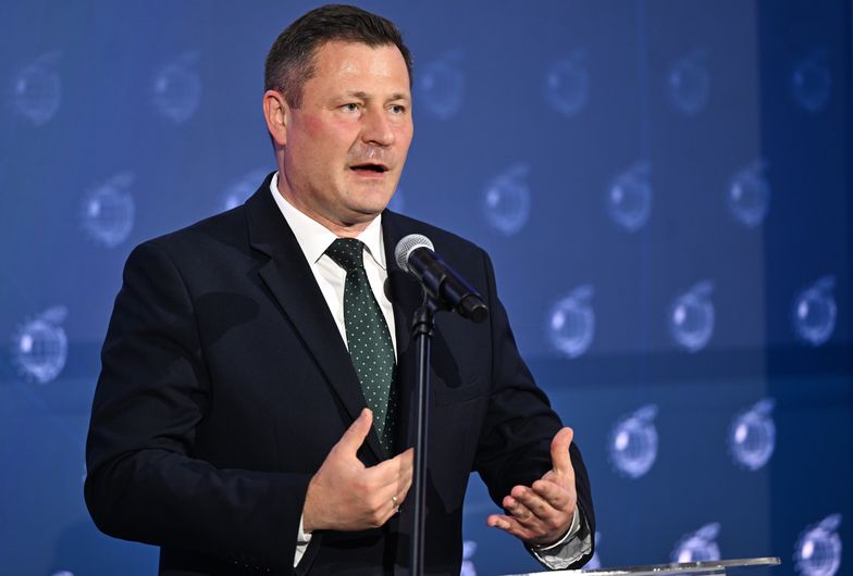 Warszawa, 16.06.2025. Minister rozwoju i technologii Krzysztof Paszyk na Forum Bezpieczeństwa Europy Środkowej i Wschodniej ?Razem dla bezpiecznej Europy? na Uniwersytecie Warszawskim, 16 bm. (aldg) PAP/Radek Pietruszka