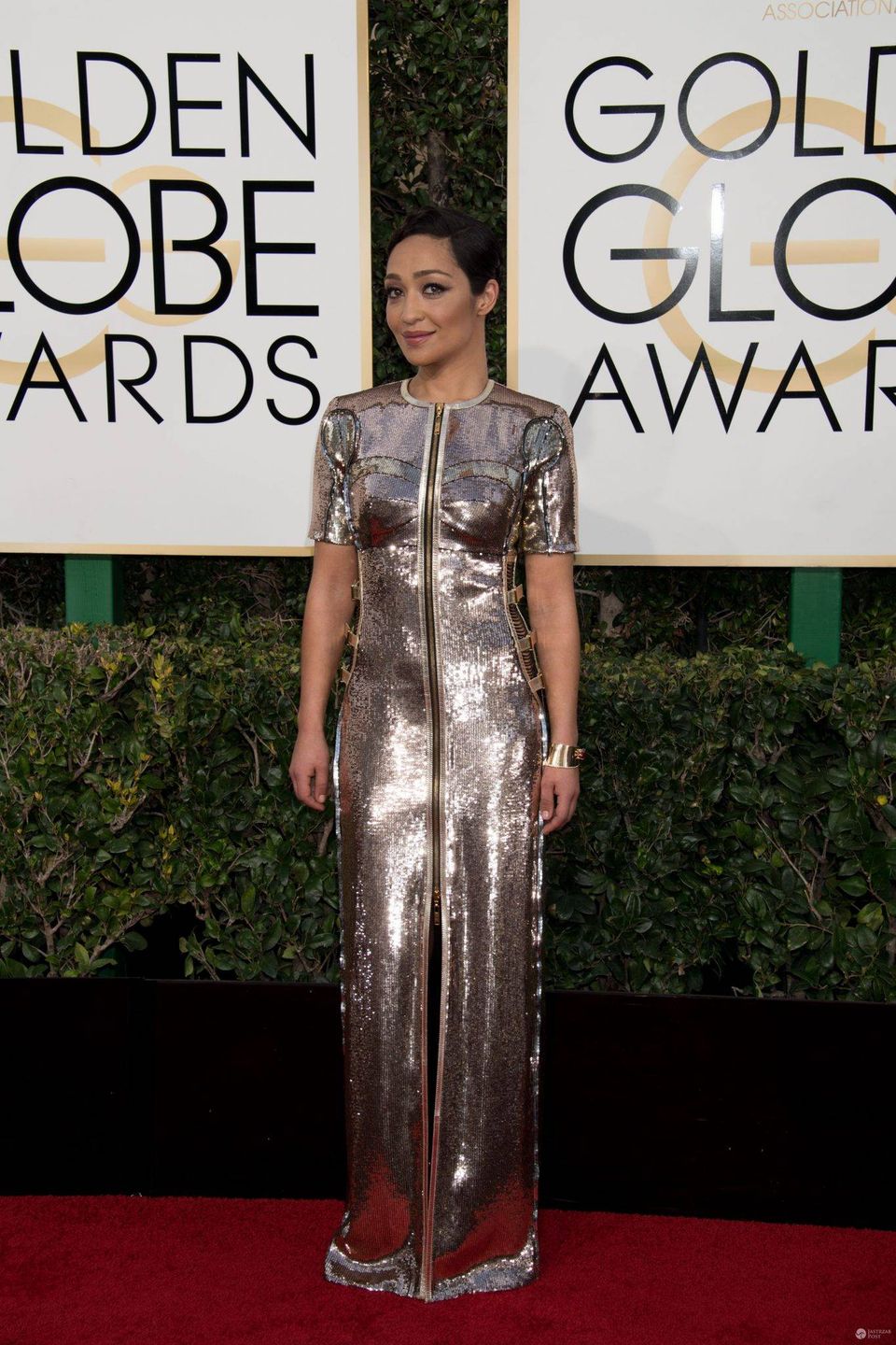 Ruth Negga w kreacji Louis Vuitton - Złote Globy 2017