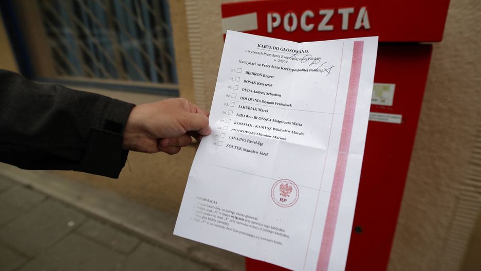 Wybory kopertowe, które się nie odbyły, miały kosztować 700 mln zł. Dwa razy więcej niż te, do których doszło