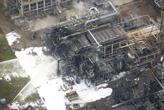 Potężna eksplozja w zakładach Shella w Holandii
