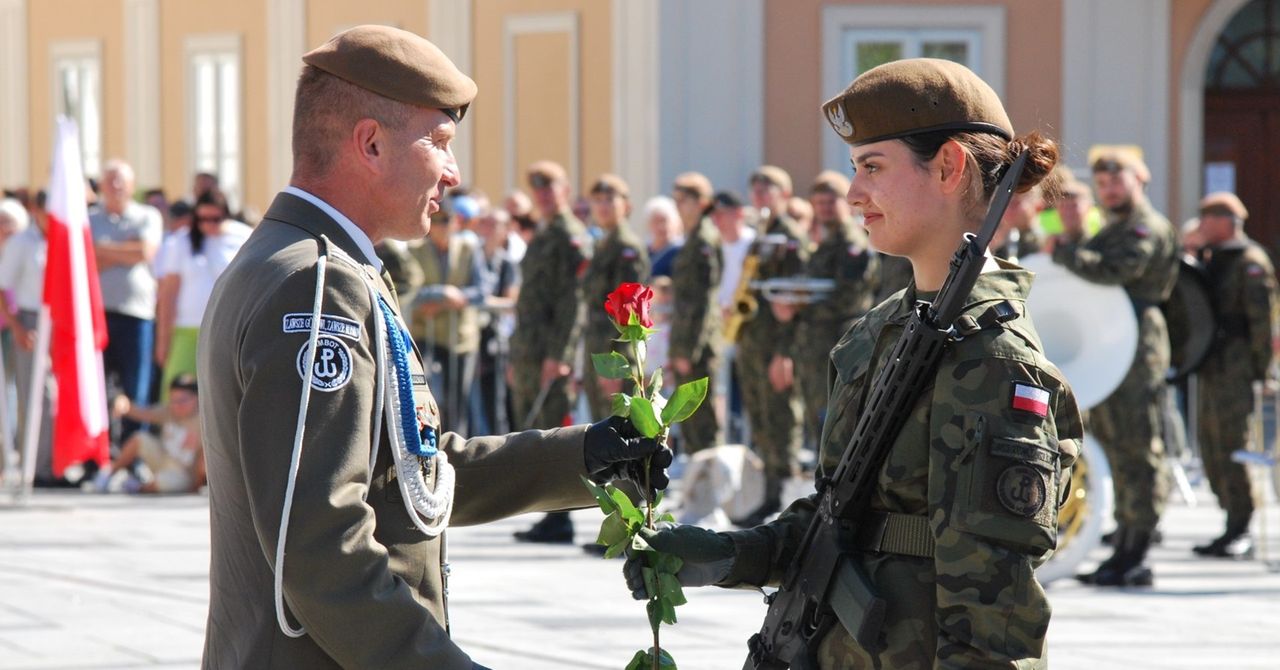 Wadowice: Przysięga na rynku. Ślubowali żołnierze dwóch brygad WOT