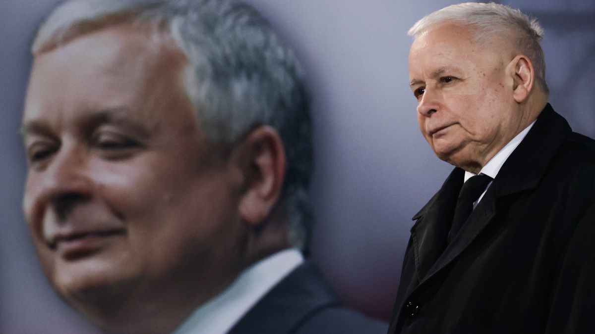 WARSAW, POLAND - APRIL 10: Jaroslaw Kaczynski, Law and Justice party leader and twin brother of the late Polish President Lech Kaczynski, attends the ceremony to mark 10th Smolensk plane crash anniversary, in Warsaw, Poland on April 10, 2024. 96 people with Polish President Lech Kaczynski among other died in the air disaster in Russia in 2010. (Photo by Jakub Porzycki/Anadolu via Getty Images)