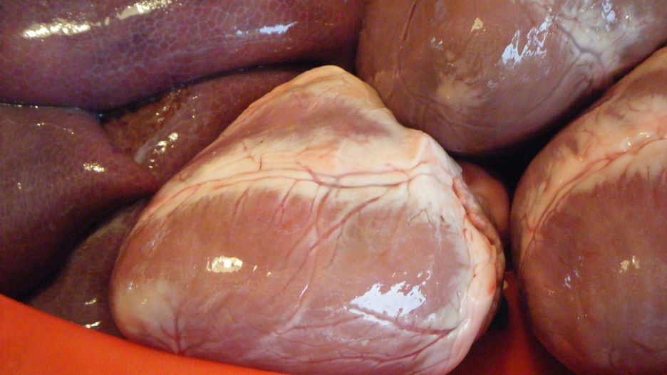 Surowe serce wieprzowe