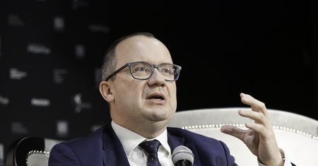 Koronawirus w Polsce. RPO zaskarżył decyzję premiera Mateusza Morawieckiego nakazującą Poczcie przygotowanie wyborów