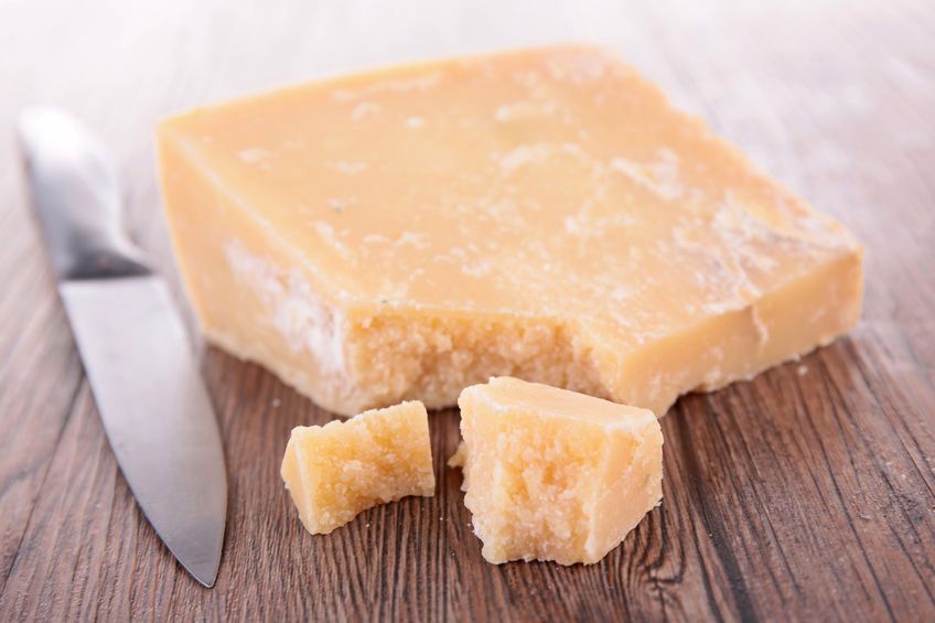 Parmezan – wartości odżywcze, zastosowanie, produkcja