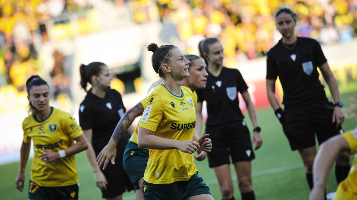 Materiały prasowe / GIEKSA FOTO / Tomasz Błaszczyk / Na zdjęciu: Aleksandra Nieciąg (na pierwszym planie)