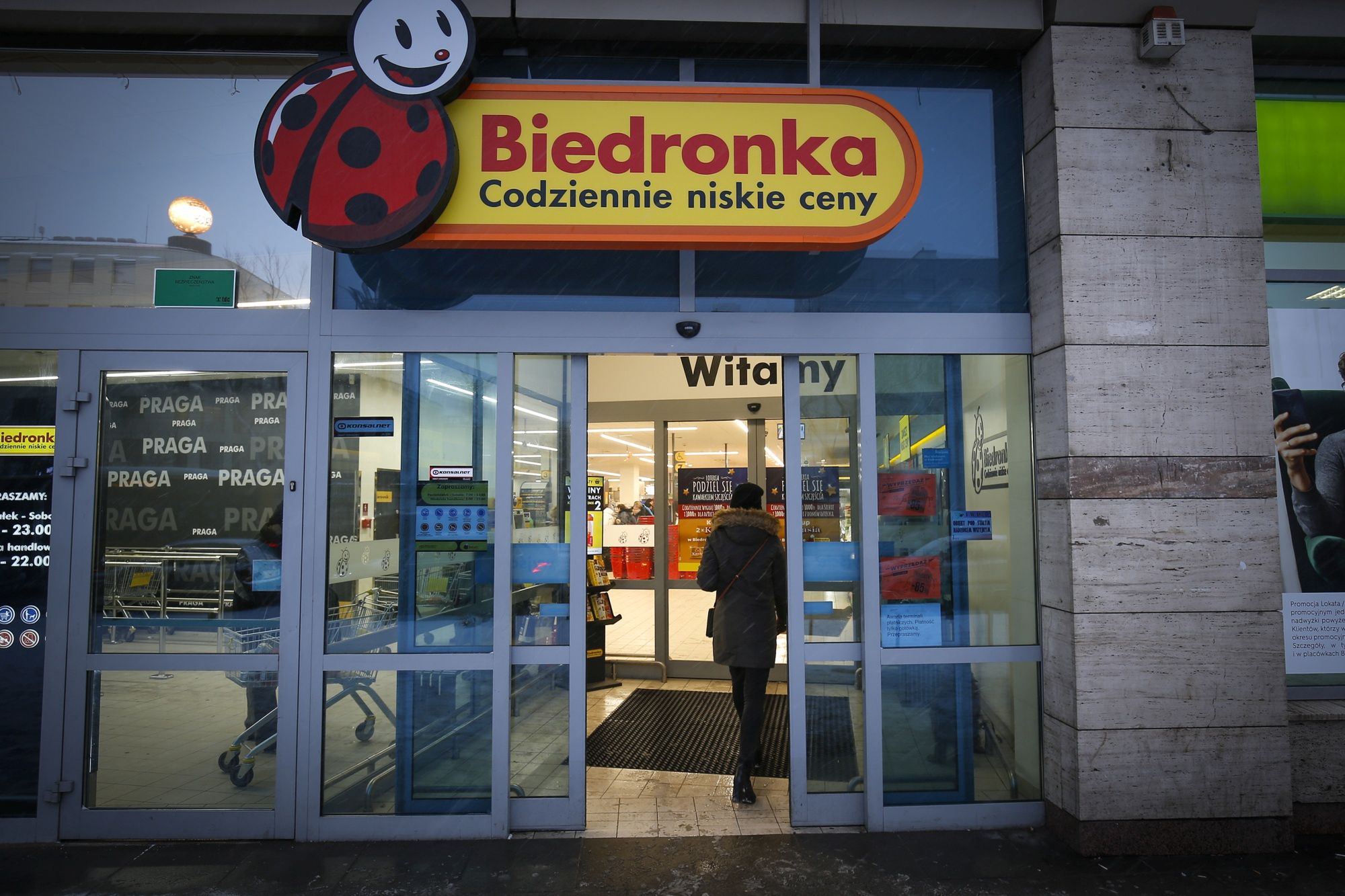 Biedronka szaleje! Jutro start. Produkt za 299 zł będzie "za darmo"