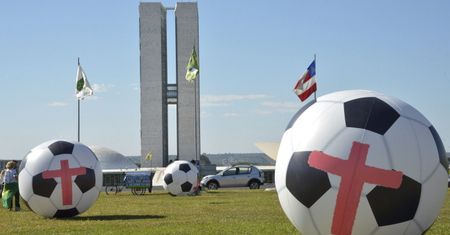 Brazylia: strajk pracowników metra w Sao Paulo tuż przed mundialem