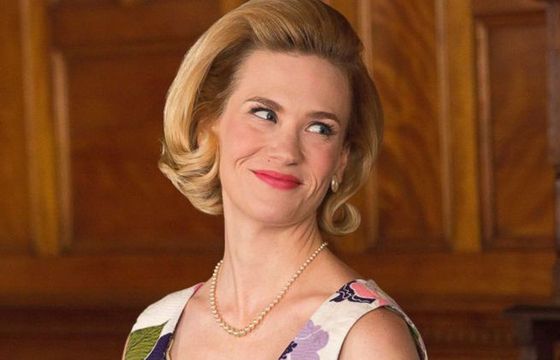 January Jones jeździ na łyżwach w serialu "Spinning Out"
