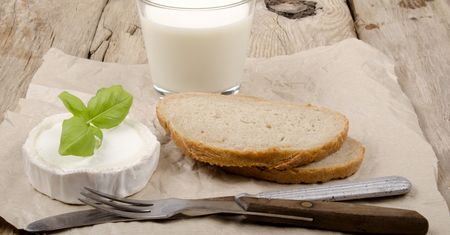 Nabiał w ciąży. Jakie produkty są wskazane, a z których lepiej zrezygnować?
