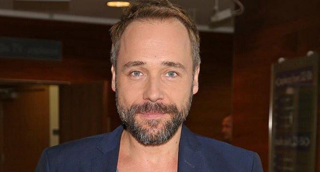 „Przyjaciele na zawsze” nowym teleturniejem TVP2, Łukasz Nowicki gospodarzem