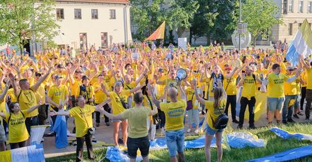 Problem z dostępnością biletów na mecze żużlowe Motoru Lublin. Radny proponuje utworzenie strefy kibica