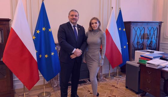 Metoda na pieski. Tak Doda rozgrywa media i polityków