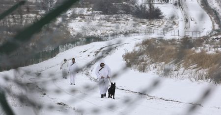 Resort obrony Rosji: Oddziały pancerne wracają do baz z ćwiczeń