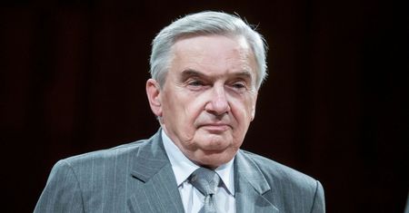 "Jeden z dziesięciu". Uczestnik zdradza kulisy teleturnieju i nawiązuje do choroby Tadeusza Sznuka