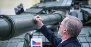 Wyjątkowy T-72 trafi do Ukrainy. Premier Czech zostawił na nim wiadomość