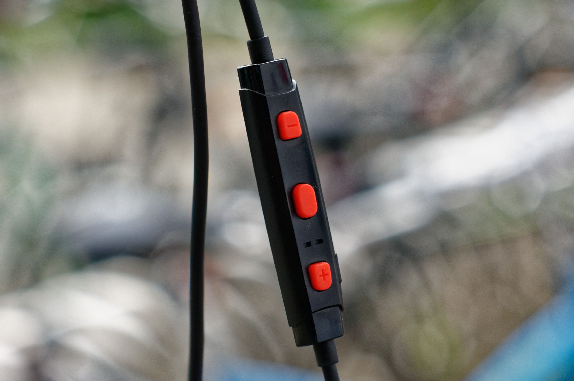 Test słuchawek MEE X7: Można biegać wygodnie i z dobrym dźwiękiem 3