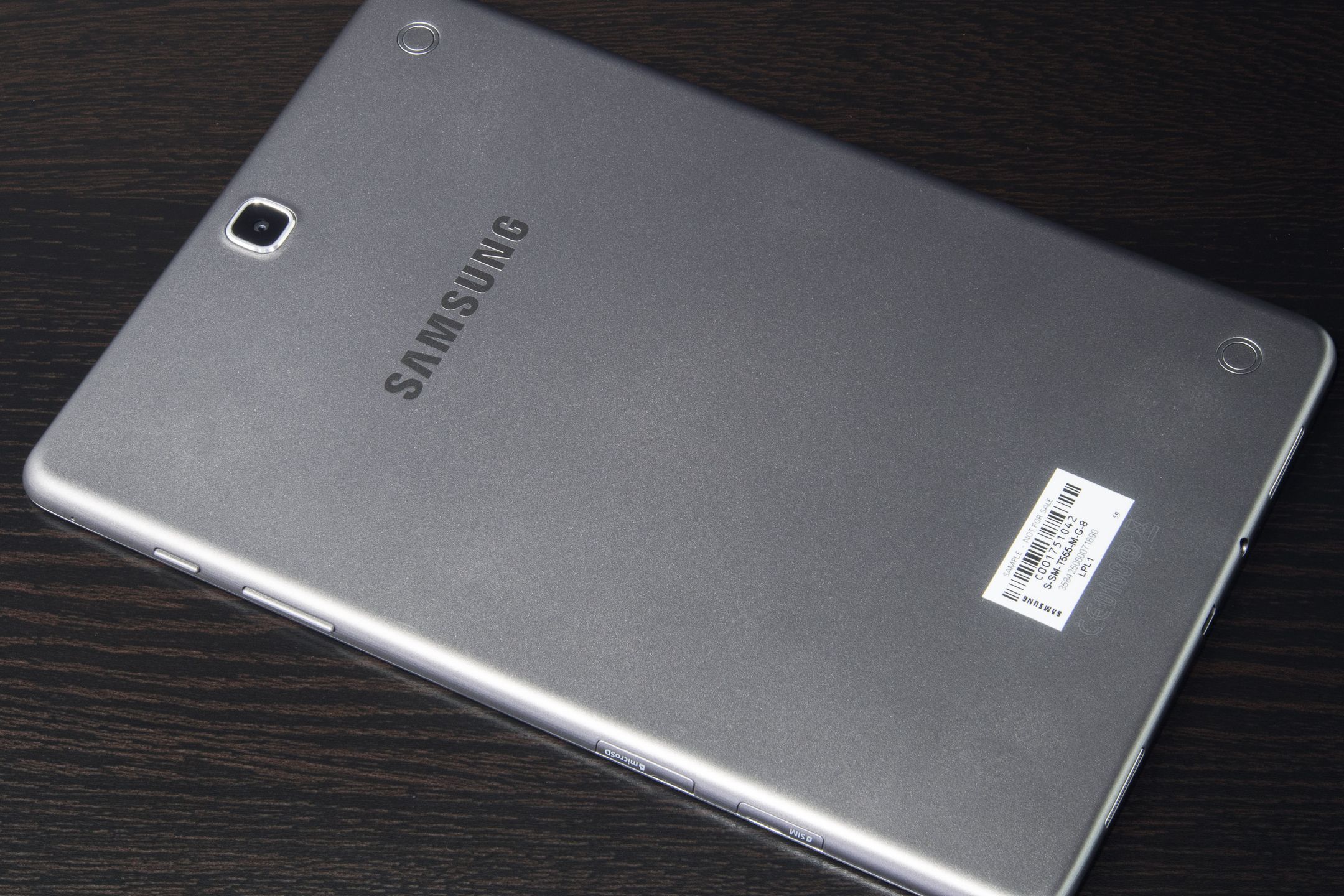 Samsung Tab A 9.7 LTE: lekki i mobilny, ale zdecydowanie za drogi tablet 4