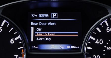 Nissan zatrąbi, gdy w rozgrzanym wnętrzu auta zostanie dziecko