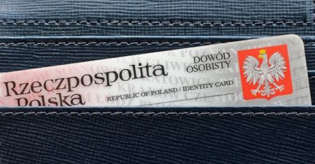 mObywatel: smartfon jeszcze nie zastąpi dokumentów, ale jest blisko