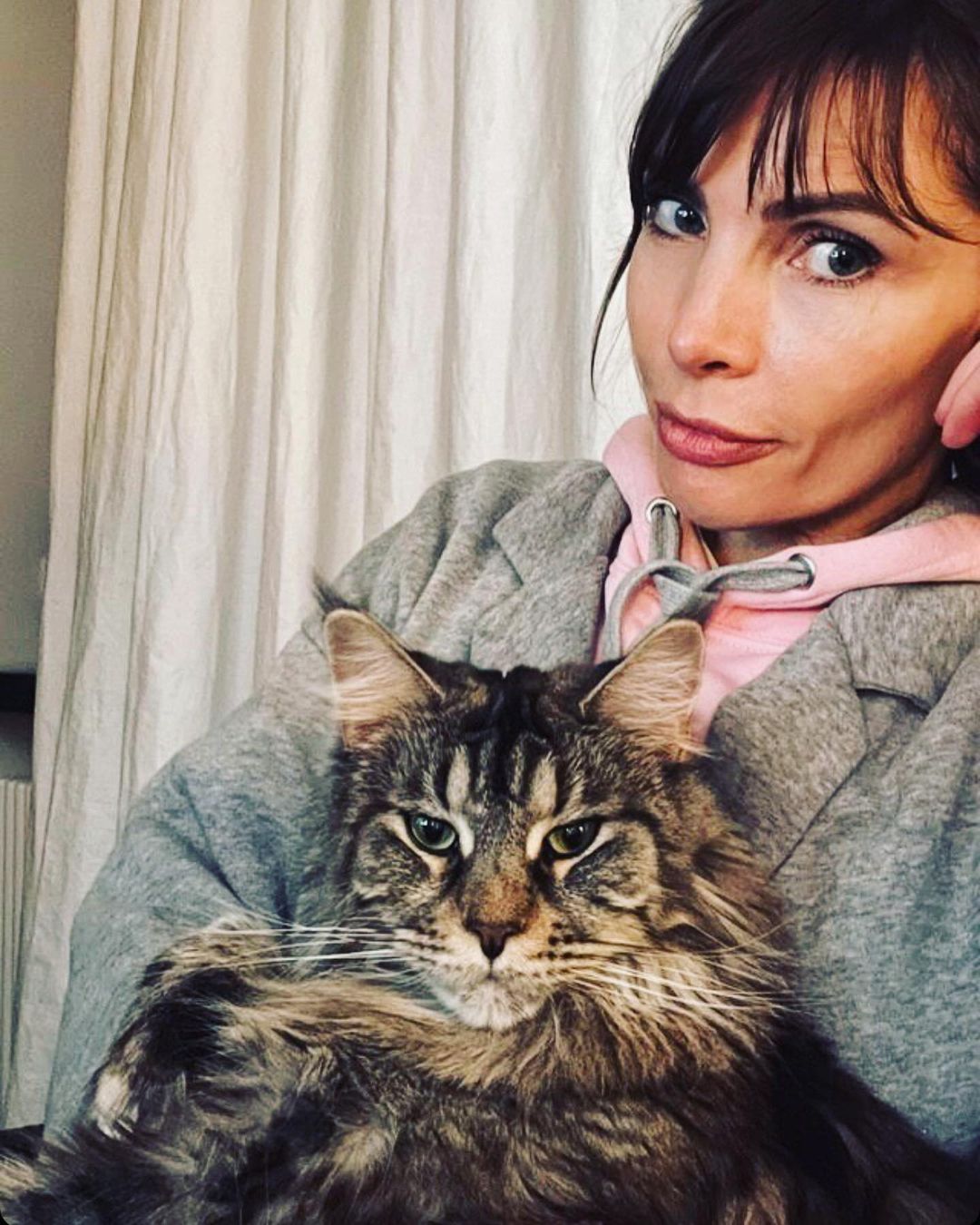 Agnieszka Dygant przed zdjęciem aparatu ortodontycznego