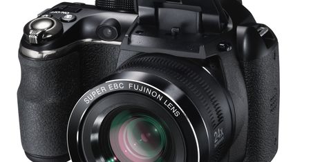 Nowe Fujifilm FinePix z serii S - proste w obsłudze superzoomy do 30x