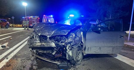 Poważny wypadek na DK11 w Chodzieży. Cztery osoby poszkodowane