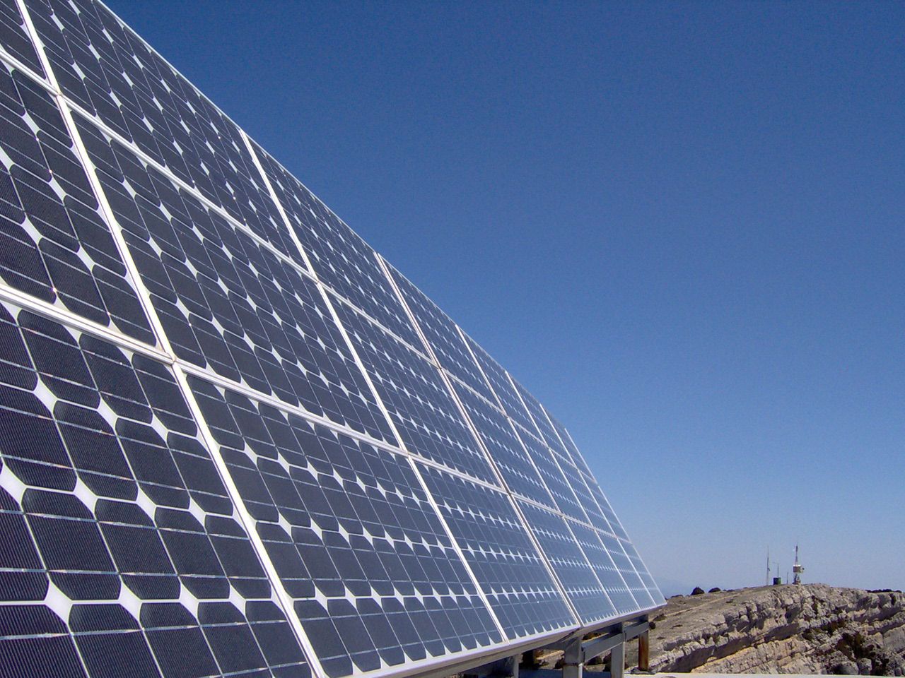Renault instaluje największą w Europie instalację solarów 2